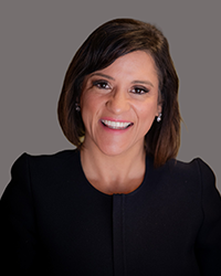 Headshot of Claudia Aguirre